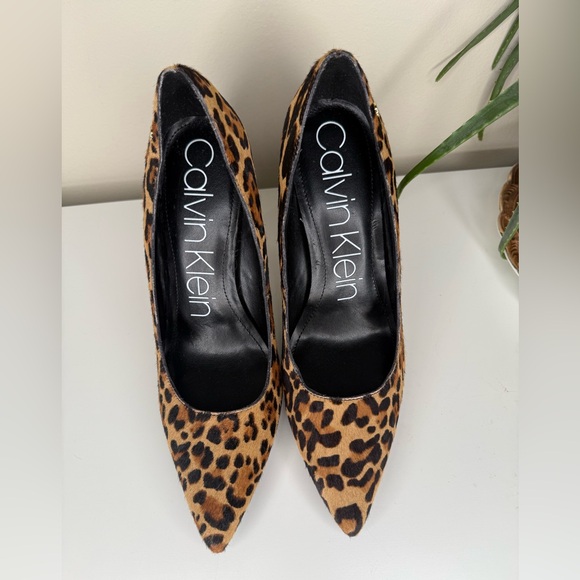 Calvin Klein Leopard Print Calf Hair Pumps Size 10 Pointed Toe Heels - Picture 7 of 12